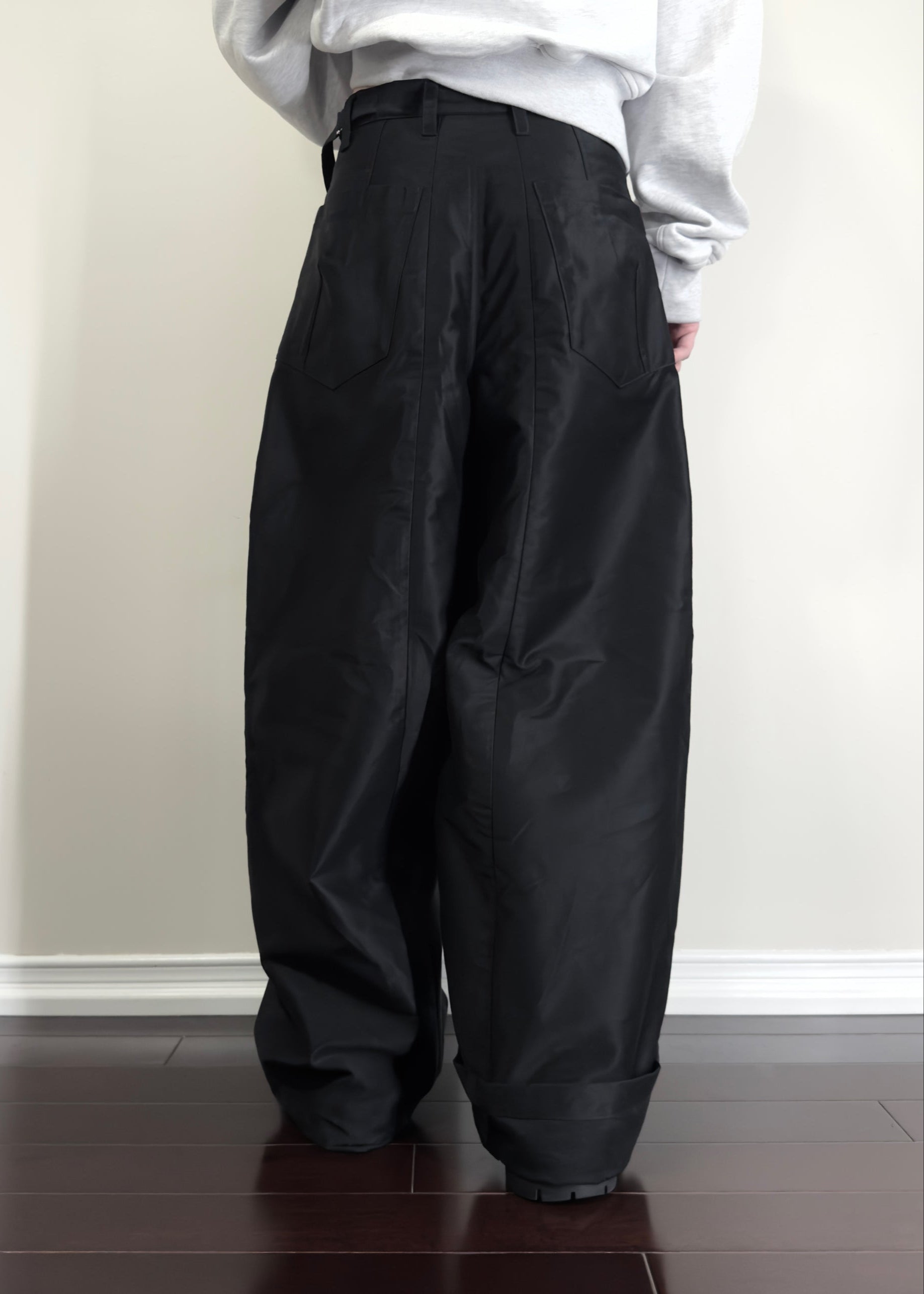 NEVER STRUGGLED DARTED TROUSERS ON BODY BACK IMAGE, JAPANESE HEAVYWEIGHT MOLESKIN FABRIC 100% COTTON